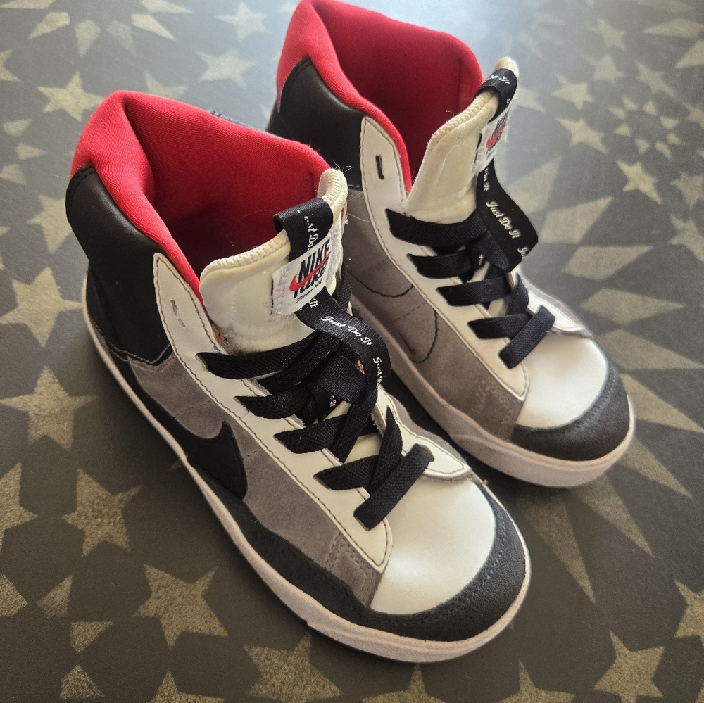 Nike Kids High-Top Sneakers in Black, Gray, White & Red